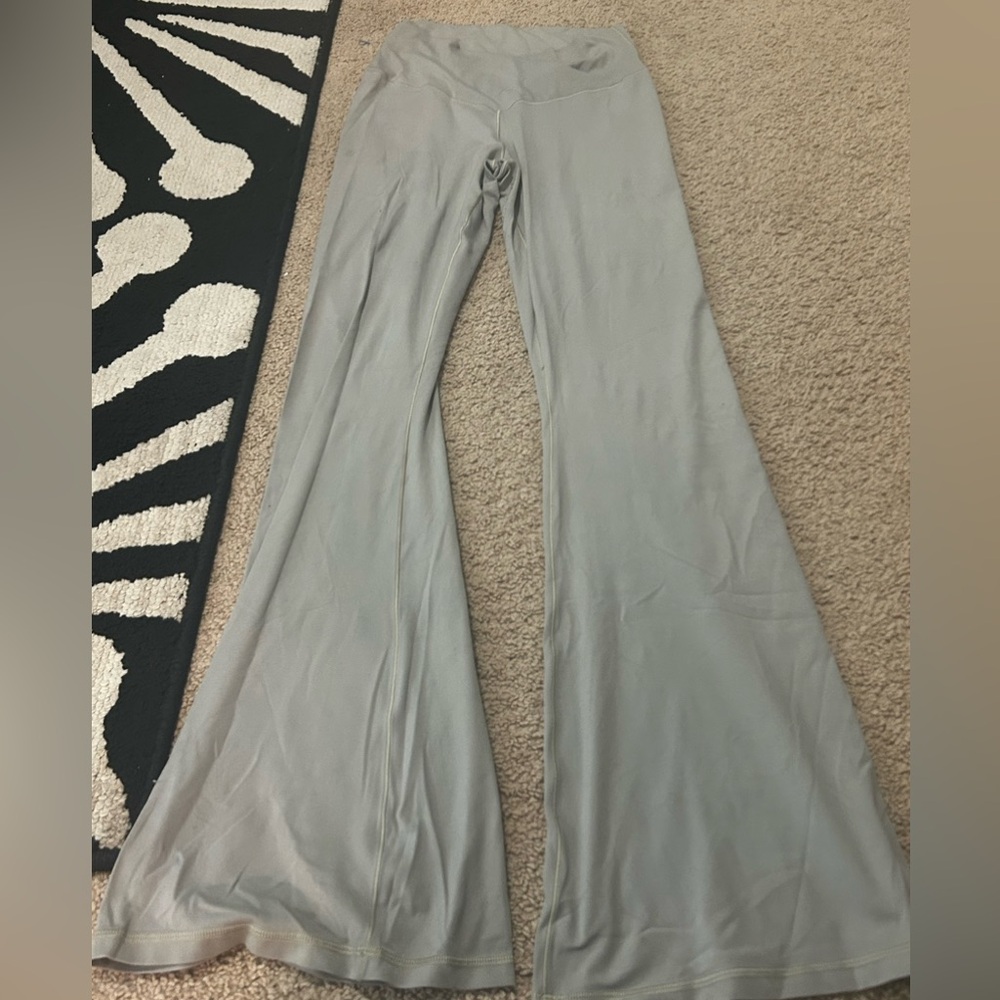 grey aerie real me high rise pants